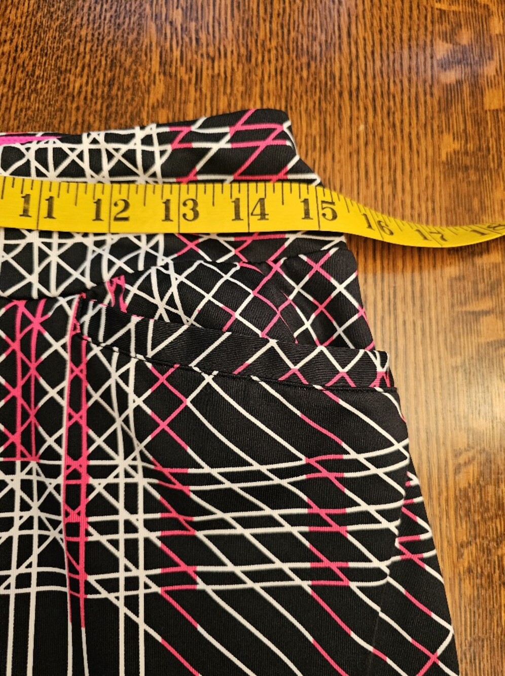 Tail Graphic Print Black and Pink Flounce Golf Skort - Picture 10 of 15